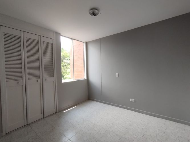 Apartamento de 3 alcobas en arriendo en Patio Bonito, Medellín, 78 m² · foto 14 de 20