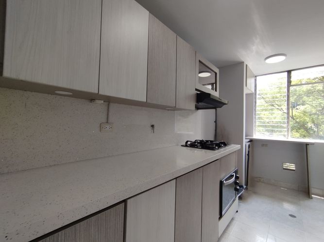 Apartamento de 3 alcobas en arriendo en Patio Bonito, Medellín, 78 m² · foto 17 de 20