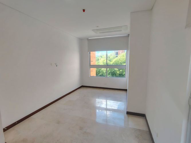 Apartamento de 3 alcobas en arriendo en El Poblado, Medellín, 161 m² · foto 10 de 18