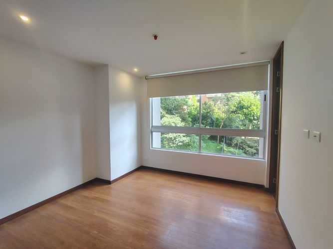 Apartamento de 3 alcobas en arriendo en El Poblado, Medellín, 161 m² · foto 8 de 18