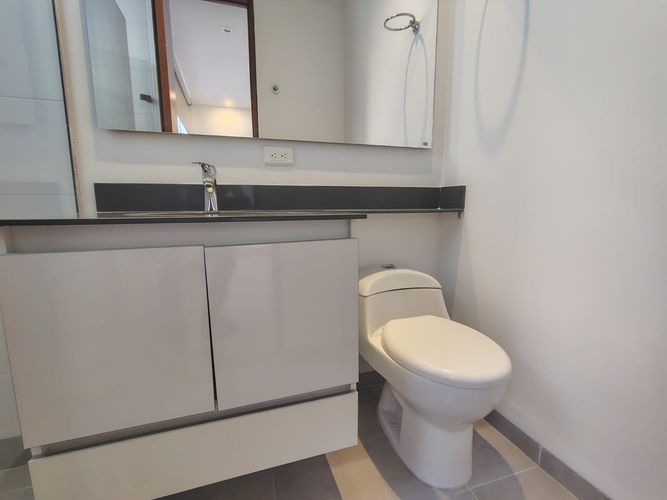 Apartamento de 3 alcobas en arriendo en El Poblado, Medellín, 161 m² · foto 18 de 18