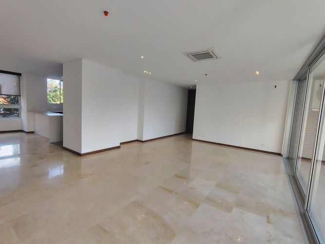 Apartamento de 3 alcobas en arriendo en El Poblado, Medellín, 161 m² · foto 13 de 18