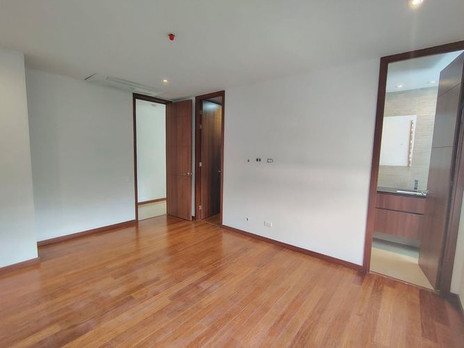Apartamento de 3 alcobas en arriendo en El Poblado, Medellín, 161 m² · foto 15 de 18