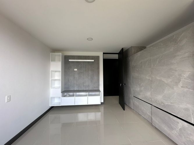 Apartamento de 3 alcobas en arriendo en El Poblado, Medellín, 160 m² · foto 10 de 20