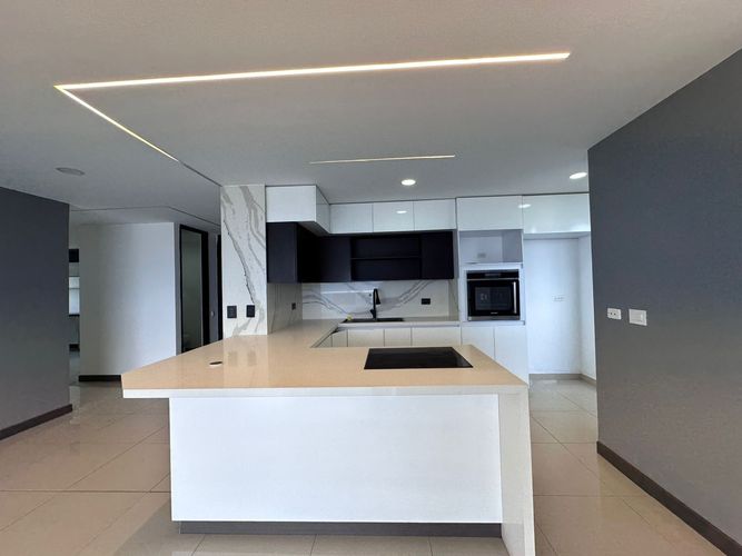 Apartamento de 3 alcobas en arriendo en El Poblado, Medellín, 160 m² · foto 7 de 20
