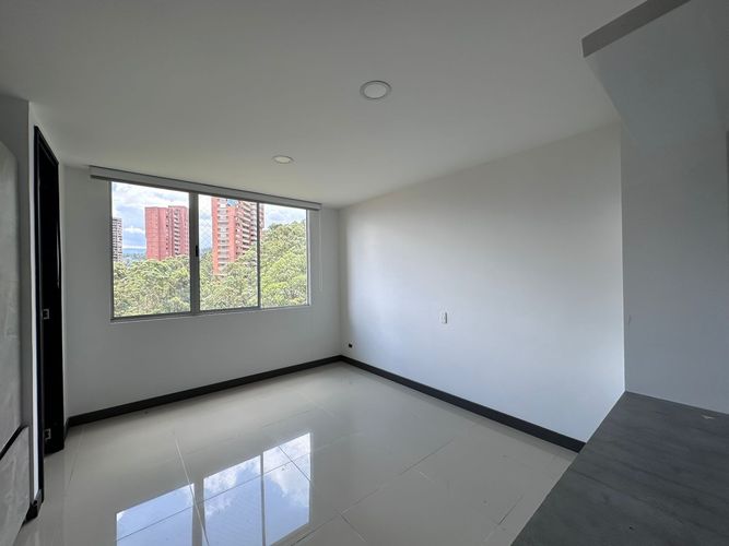 Apartamento de 3 alcobas en arriendo en El Poblado, Medellín, 160 m² · foto 11 de 20