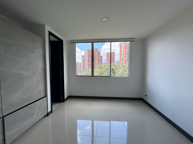 Apartamento de 3 alcobas en arriendo en El Poblado, Medellín, 160 m² · foto 13 de 20