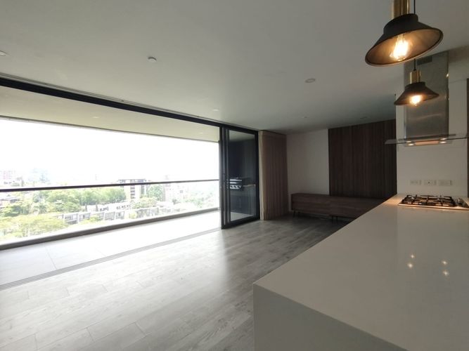 Apartamento de 2 alcobas en arriendo en El Poblado, Medellín, 89 m² · foto 12 de 20