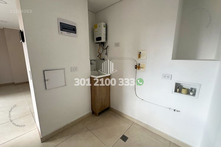 Apartamento de 2 alcobas en arriendo en Conquistadores, Medellín, 108 m² · foto 11 de 24