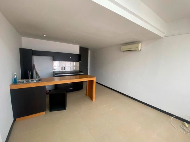 Oficina en arriendo en El Poblado, Medellín, 62 m² · foto 2 de 14