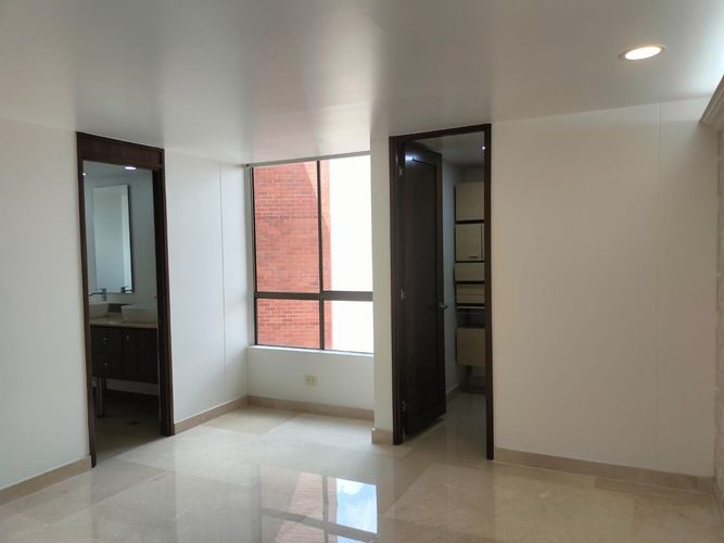 Apartamento de 3 alcobas en arriendo en Santa María De Los Ángeles, Medellín, 146 m² · foto 14 de 18