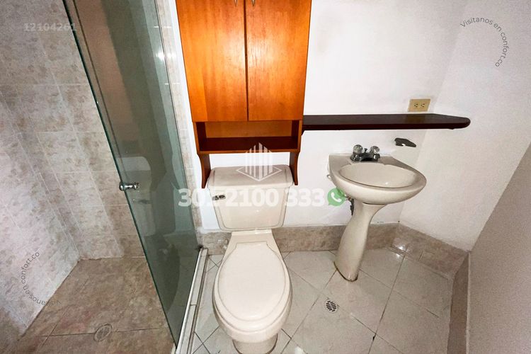 Apartamento de 2 alcobas en arriendo en Loma Del Indio, Medellín, 80 m² · foto 9 de 24