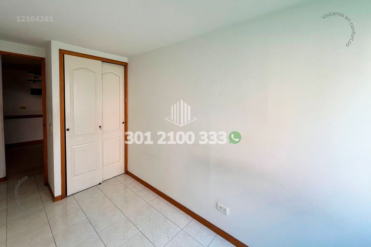 Apartamento de 2 alcobas en arriendo en Loma Del Indio, Medellín, 80 m² · foto 10 de 24