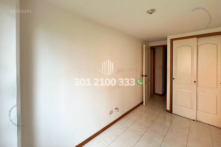 Apartamento de 2 alcobas en arriendo en Loma Del Indio, Medellín, 80 m² · foto 13 de 24