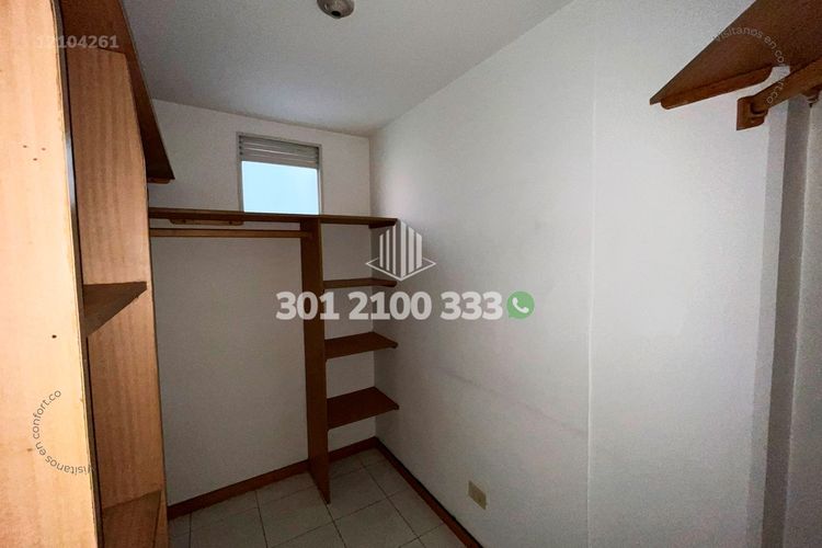 Apartamento de 2 alcobas en arriendo en Loma Del Indio, Medellín, 80 m² · foto 23 de 24
