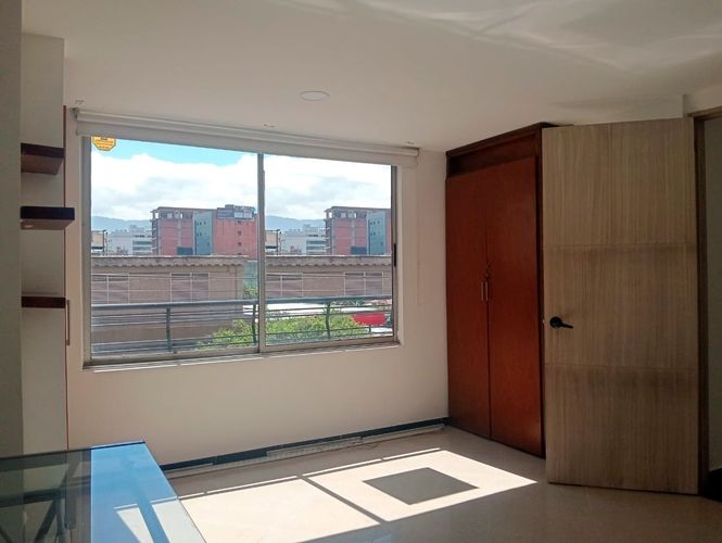 Apartamento de 3 alcobas en arriendo en Laureles, Medellín, 95 m² · foto 10 de 17