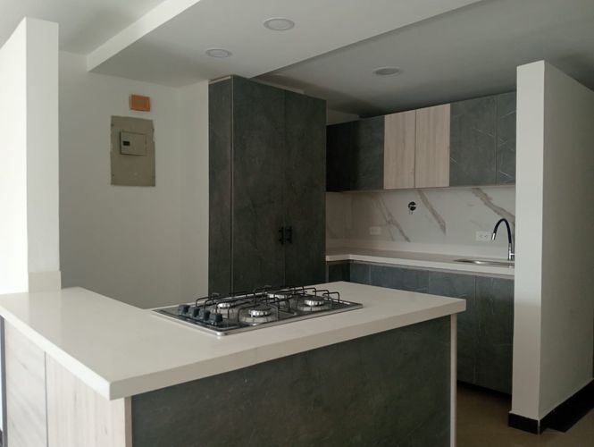 Apartamento de 3 alcobas en arriendo en Laureles, Medellín, 95 m² · foto 3 de 17