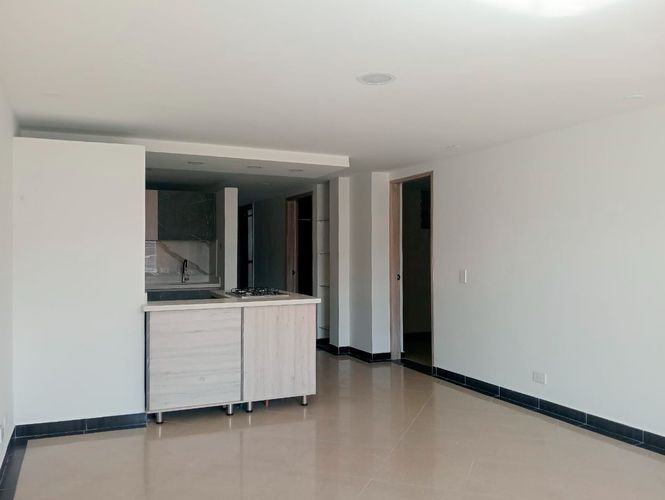 Apartamento de 3 alcobas en arriendo en Laureles, Medellín, 95 m² · foto 2 de 17