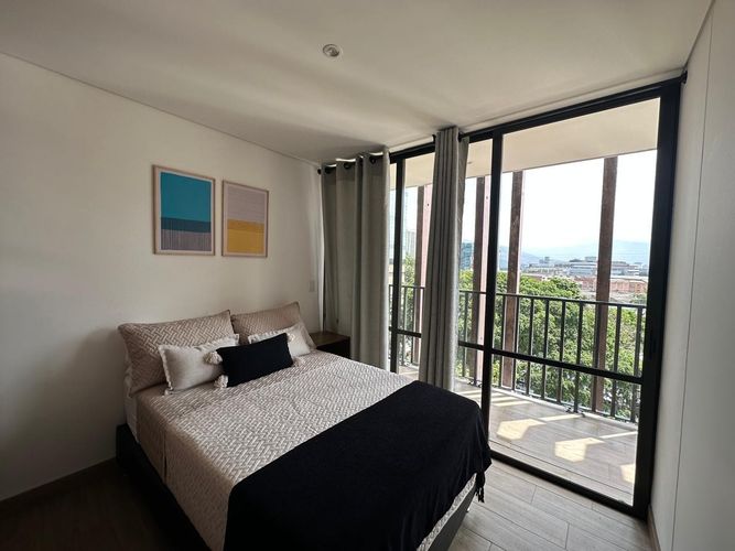 Apartamento de 2 alcobas en arriendo en El Poblado, Medellín, 97 m² · foto 8 de 15