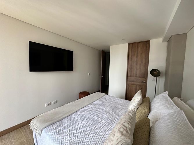 Apartamento de 2 alcobas en arriendo en El Poblado, Medellín, 97 m² · foto 10 de 15