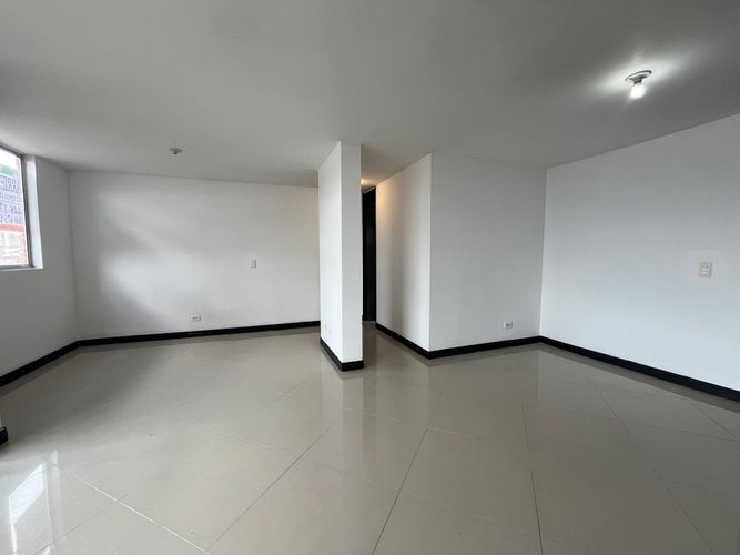 Apartamento de 2 alcobas en arriendo en Calle Larga, Medellín, 65 m² · foto 5 de 17