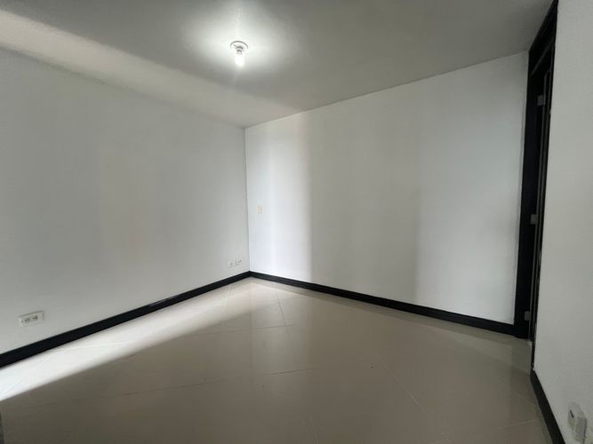 Apartamento de 2 alcobas en arriendo en Calle Larga, Medellín, 65 m² · foto 12 de 17
