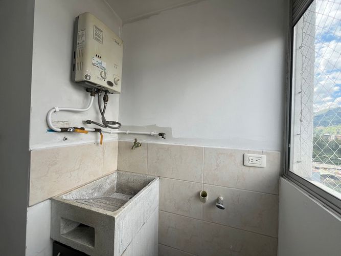 Apartamento de 2 alcobas en arriendo en Calle Larga, Medellín, 65 m² · foto 16 de 17
