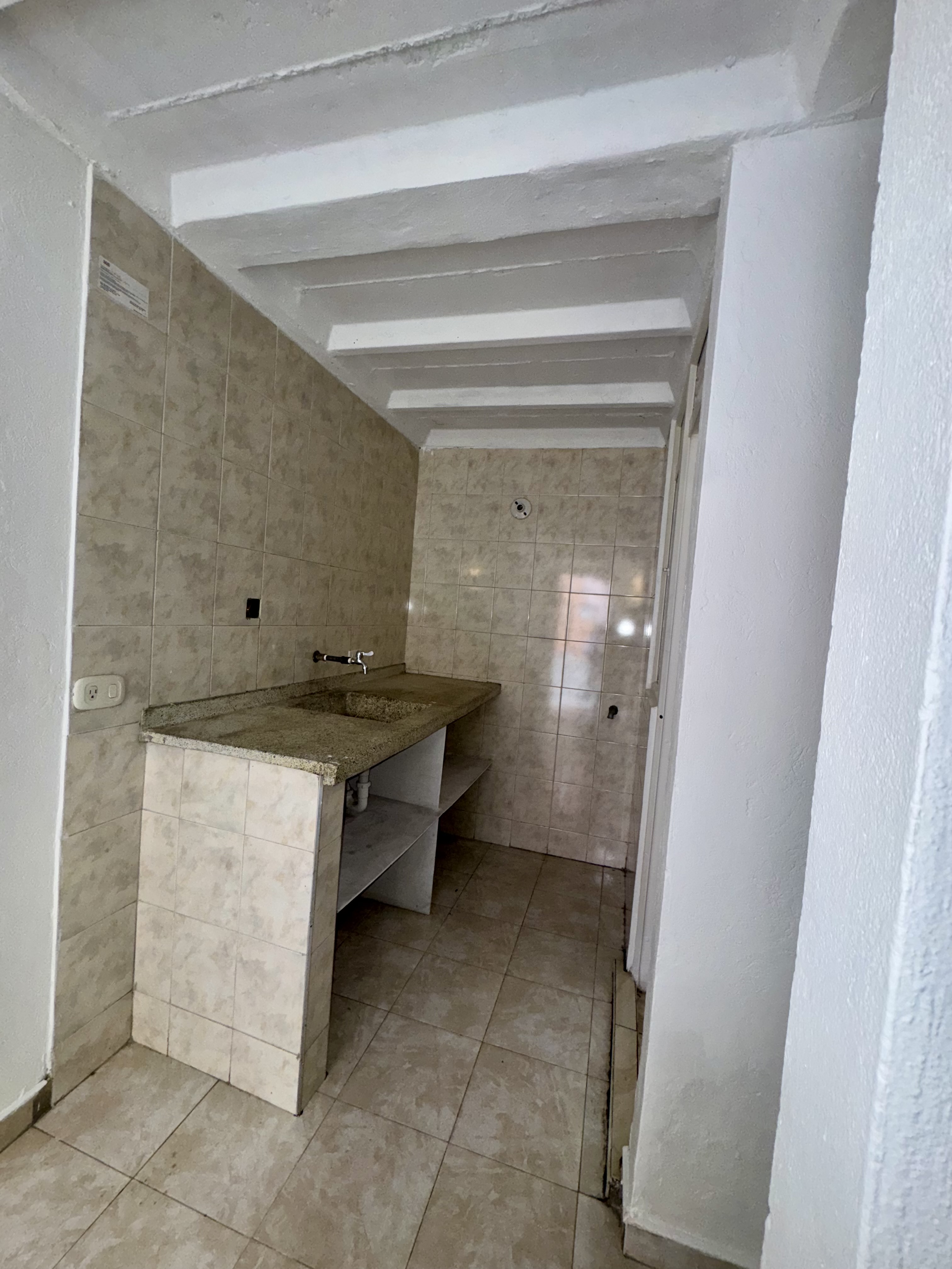 Casa en venta en Los Laureles Ii, Bogotá · foto 3 de 15