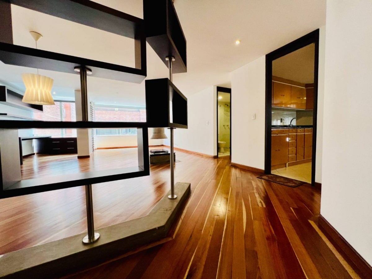 Apartamento en venta en Santa Barbara, Bogotá · foto 2 de 24