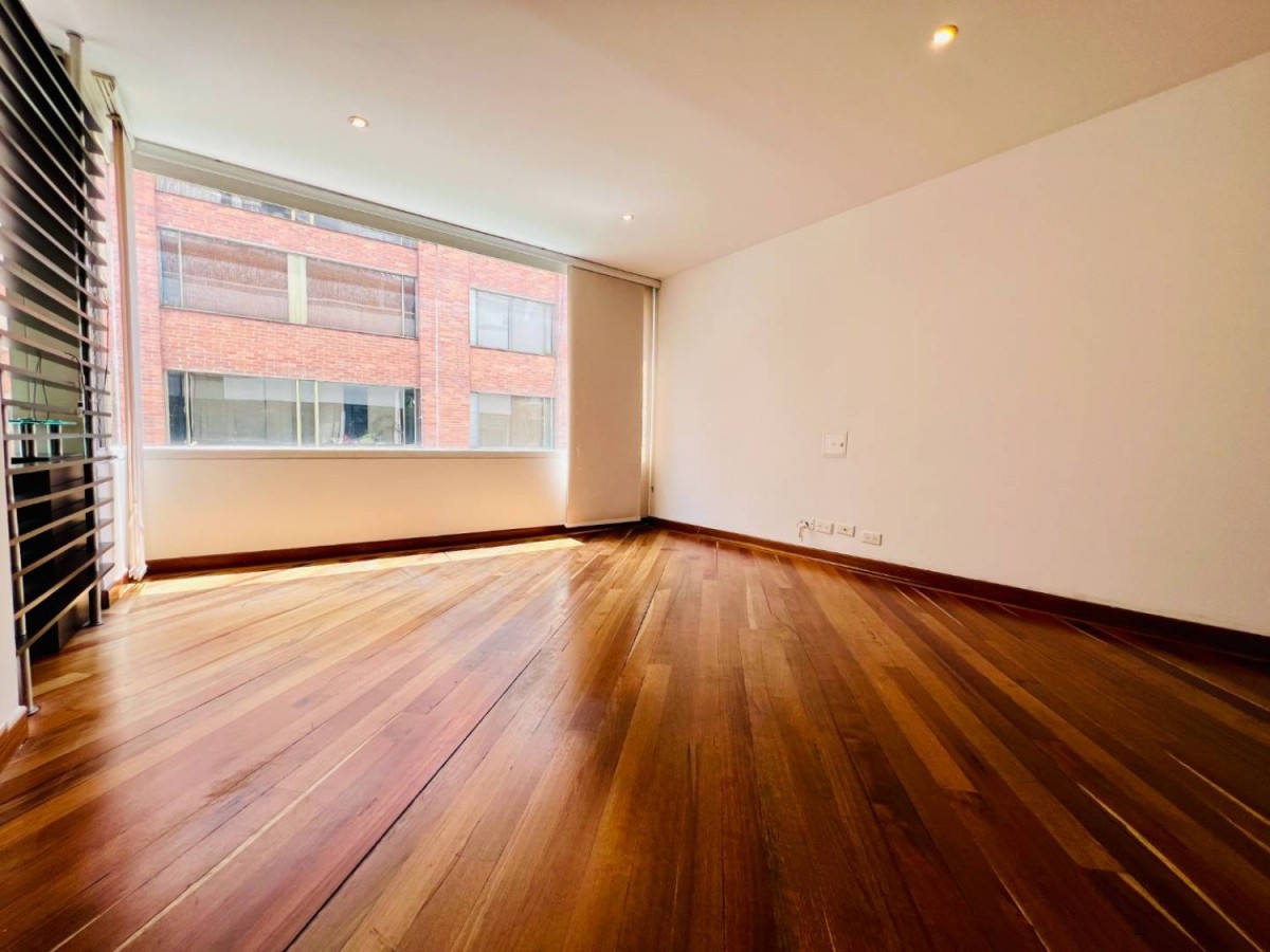 Apartamento en venta en Santa Barbara, Bogotá · foto 8 de 24
