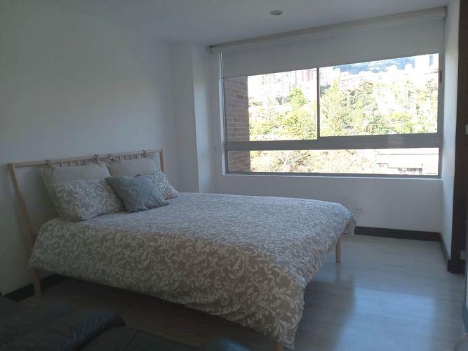 Apartamento de 2 alcobas en arriendo en El Poblado, Medellín, 94 m² · foto 8 de 15