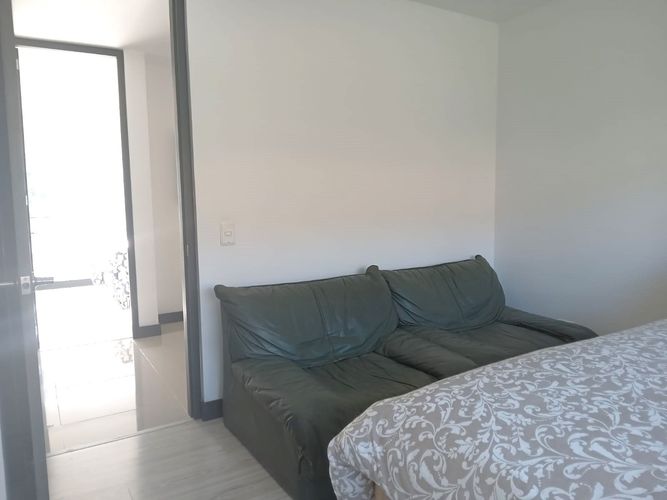 Apartamento de 2 alcobas en arriendo en El Poblado, Medellín, 94 m² · foto 11 de 15