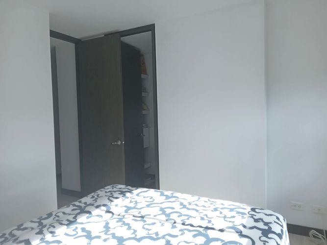 Apartamento de 2 alcobas en arriendo en El Poblado, Medellín, 94 m² · foto 10 de 15