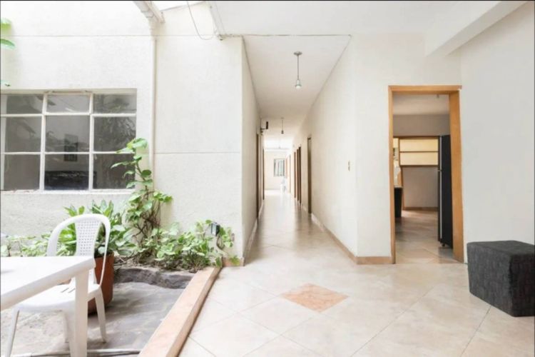 Casa de 5 alcobas en venta en Lorena, Medellín, 306 m² · foto 5 de 13
