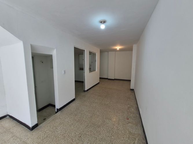 Local en arriendo en Boston, Medellín, 40 m² · foto 2 de 9