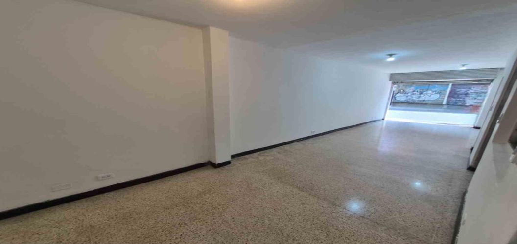 Local en arriendo en Boston, Medellín, 40 m² · foto 3 de 9