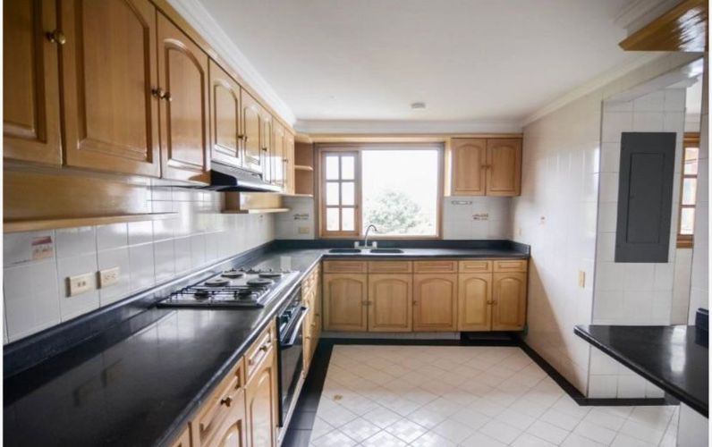 Apartamento de 4 alcobas en venta en Club De Los Lagartos, Bogotá, 360 m² · foto 4 de 15