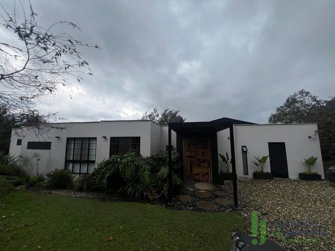 Casa de 3 alcobas en venta en Guarne · foto 11 de 20