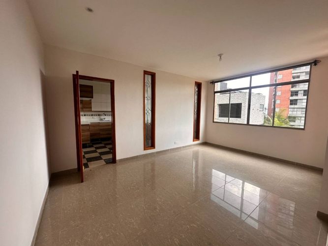 Casa de 4 alcobas en venta en Cola Del Zorro, Medellín, 325 m² · foto 4 de 24