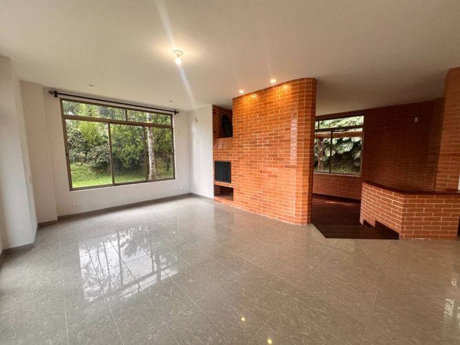 Casa de 4 alcobas en venta en Cola Del Zorro, Medellín, 325 m² · foto 8 de 24