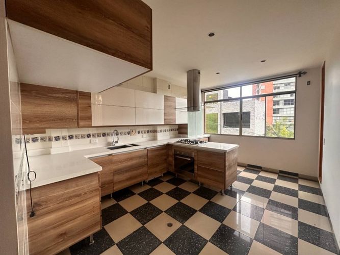 Casa de 4 alcobas en venta en Cola Del Zorro, Medellín, 325 m² · foto 11 de 24