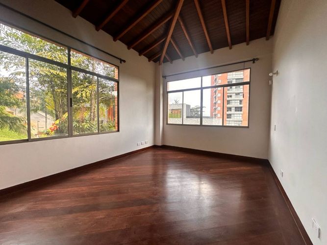 Casa de 4 alcobas en venta en Cola Del Zorro, Medellín, 325 m² · foto 18 de 24