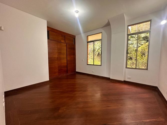 Casa de 4 alcobas en venta en Cola Del Zorro, Medellín, 325 m² · foto 20 de 24