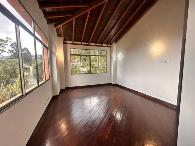 Casa de 4 alcobas en venta en Cola Del Zorro, Medellín, 325 m² · foto 22 de 24