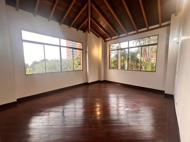 Casa de 4 alcobas en venta en Cola Del Zorro, Medellín, 325 m² · foto 23 de 24
