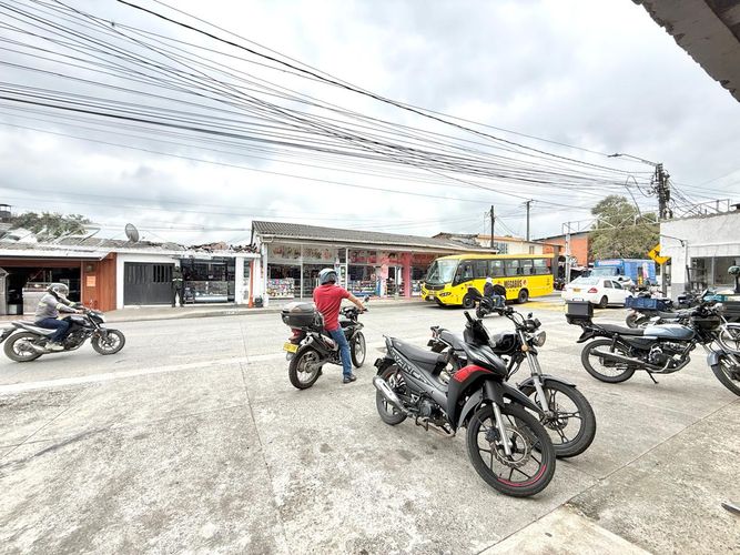 Local en arriendo en San Joaquin, Pereira, 60 m² · foto 11 de 11