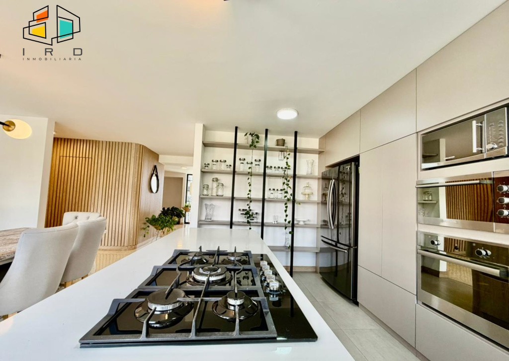 Apartamento en arriendo en El Poblado, Medellín · foto 14 de 24