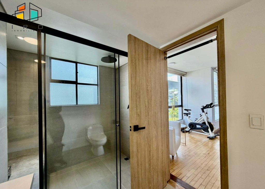 Apartamento en arriendo en El Poblado, Medellín · foto 23 de 24