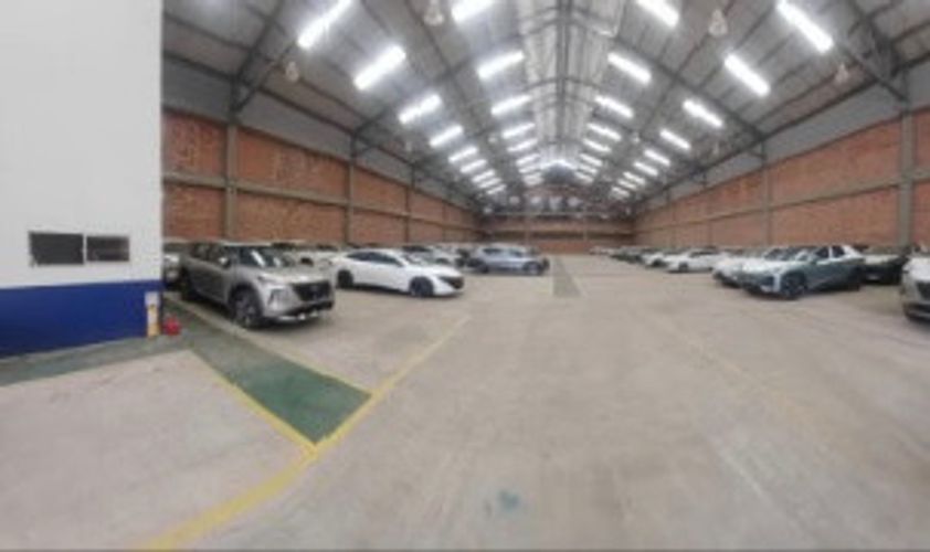 Bodega en arriendo en San Jorge, Girón, 2200 m² · foto 7 de 10