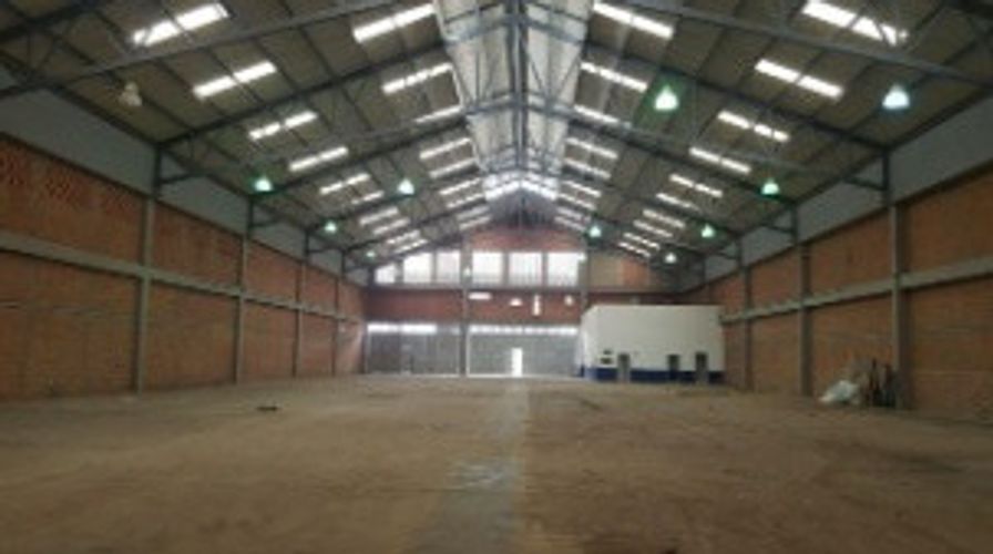 Bodega en arriendo en San Jorge, Girón, 2200 m² · foto 8 de 10